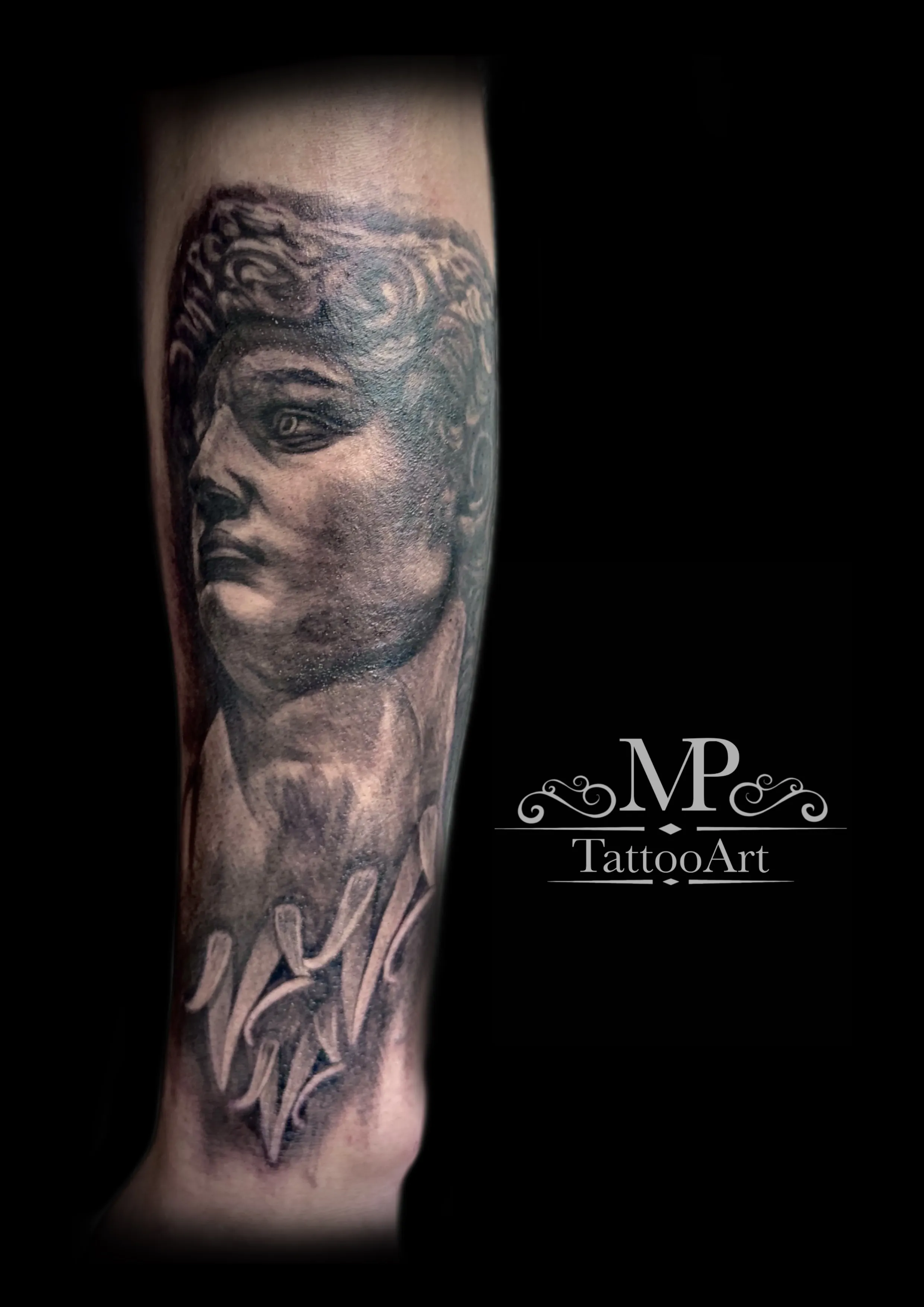 MaxPain TattooArt — Tattoostudio — Bisingen — Mittlere Tattoos