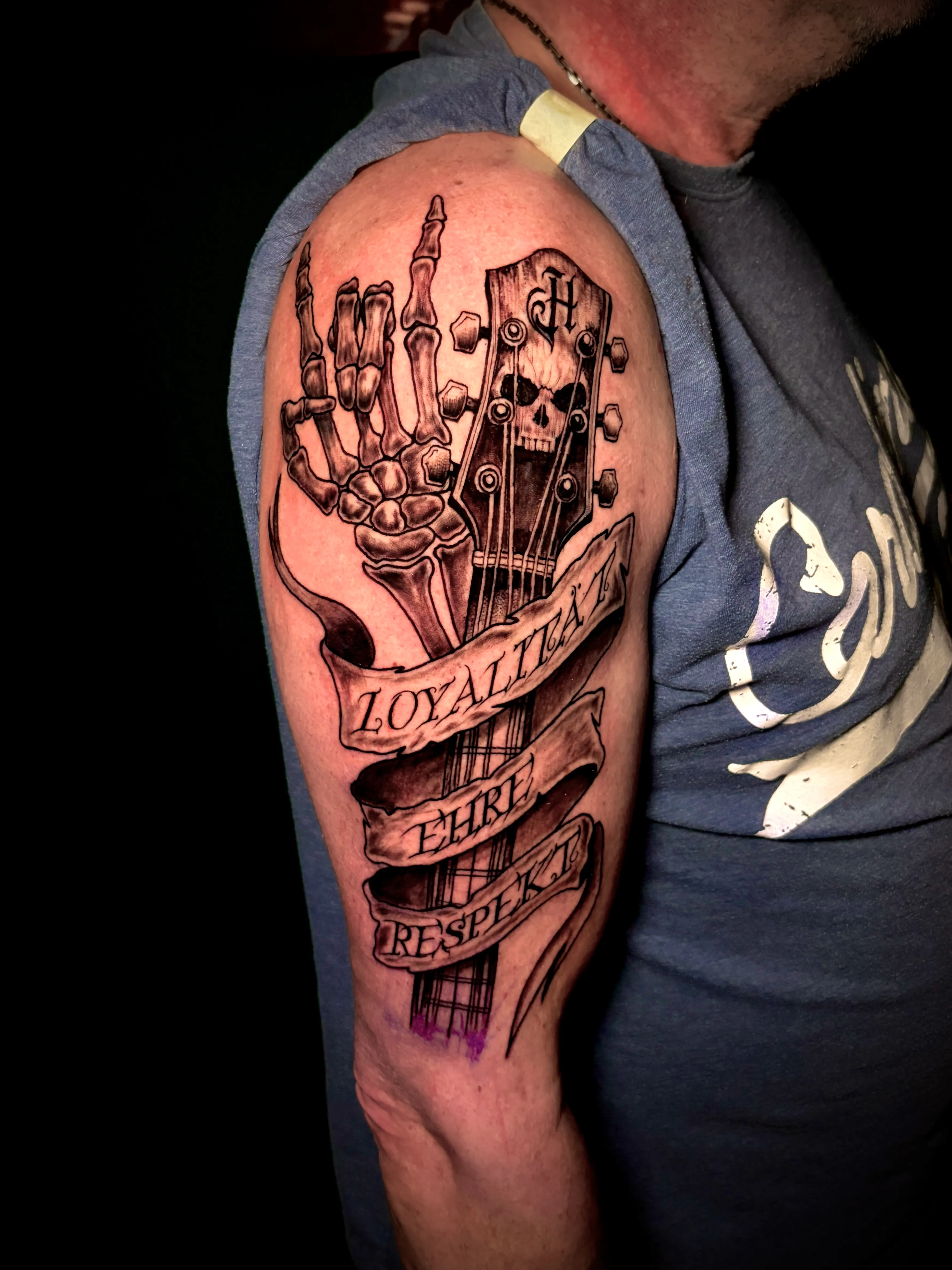 MaxPain TattooArt — Tattoostudio — Bisingen — Mittlere Tattoos